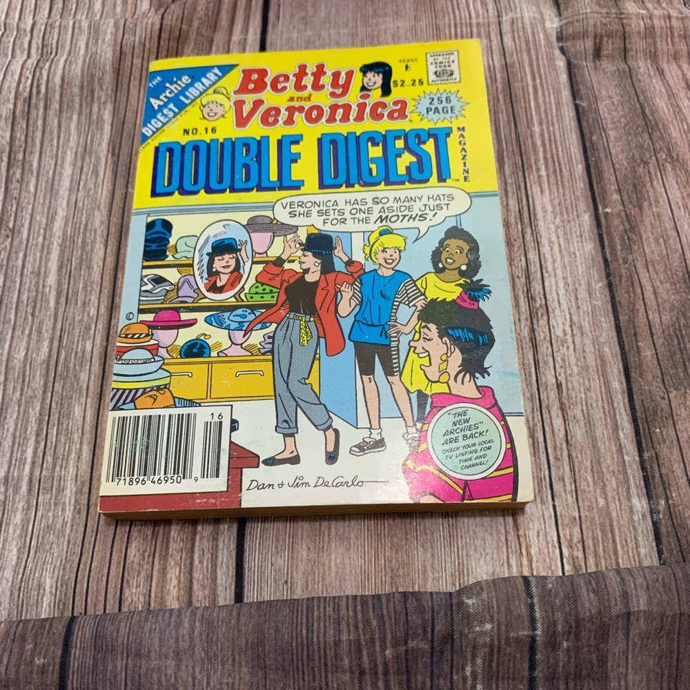 Betty and Veronica: 
Visitar
Digest Magazine
